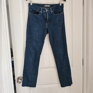 Levi denim 314 shaping straight leg jeans